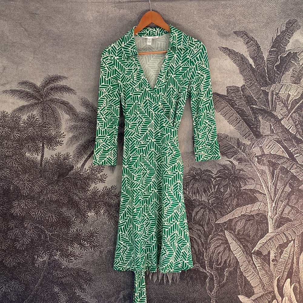 Diane von Furstenberg Jenna silk wrap dress | 8